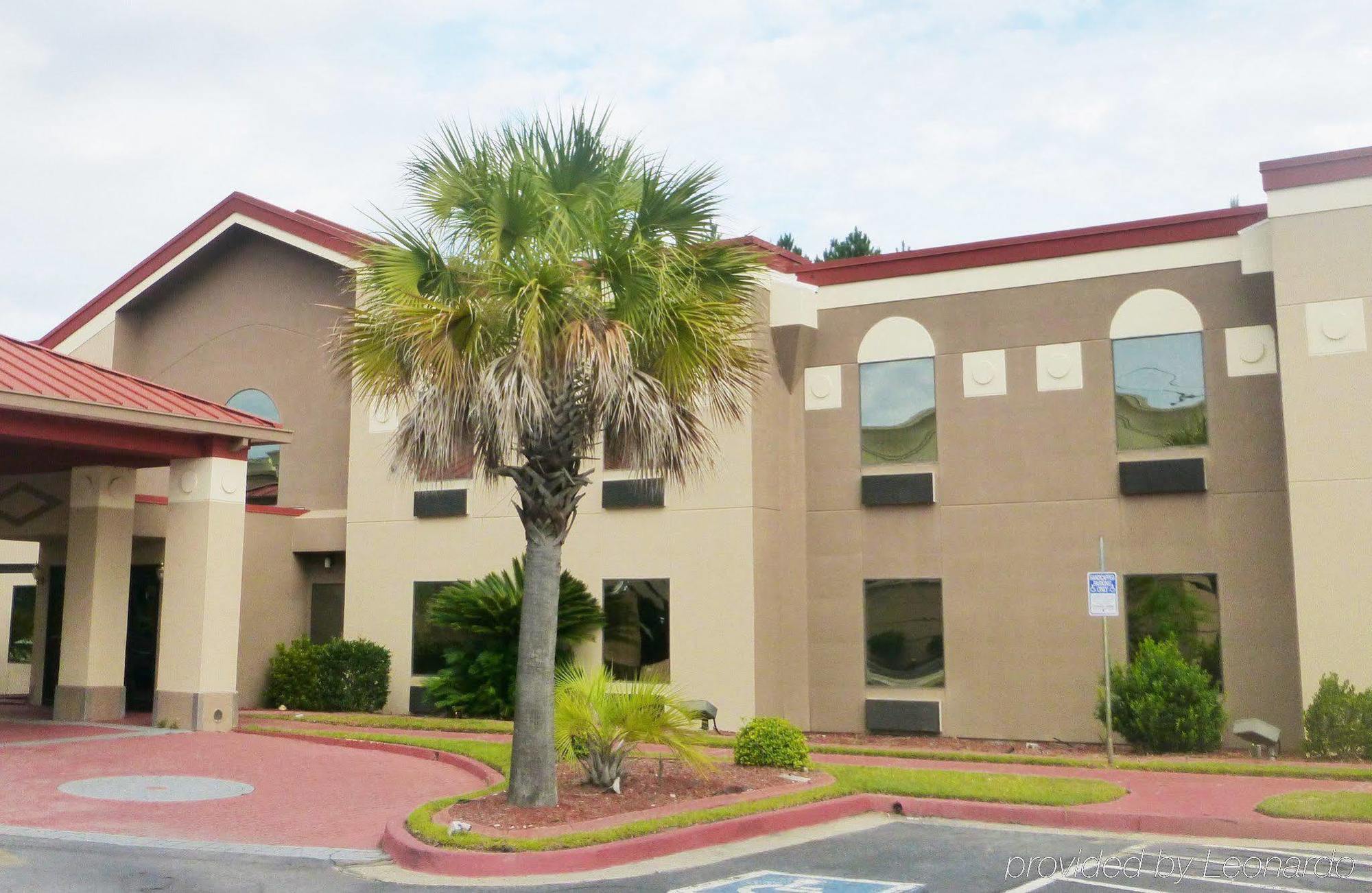 Clarion Pointe Hinesville Near Fort Stewart Εξωτερικό φωτογραφία